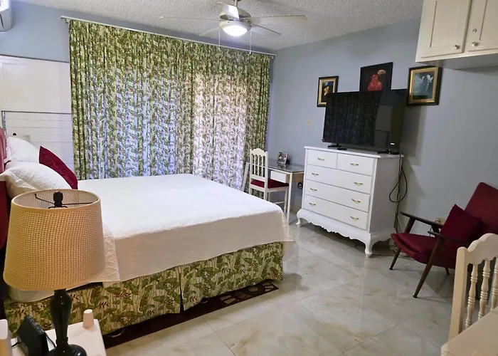 Apartamento Harmony - Chrisanns 18 Ocho Ríos
